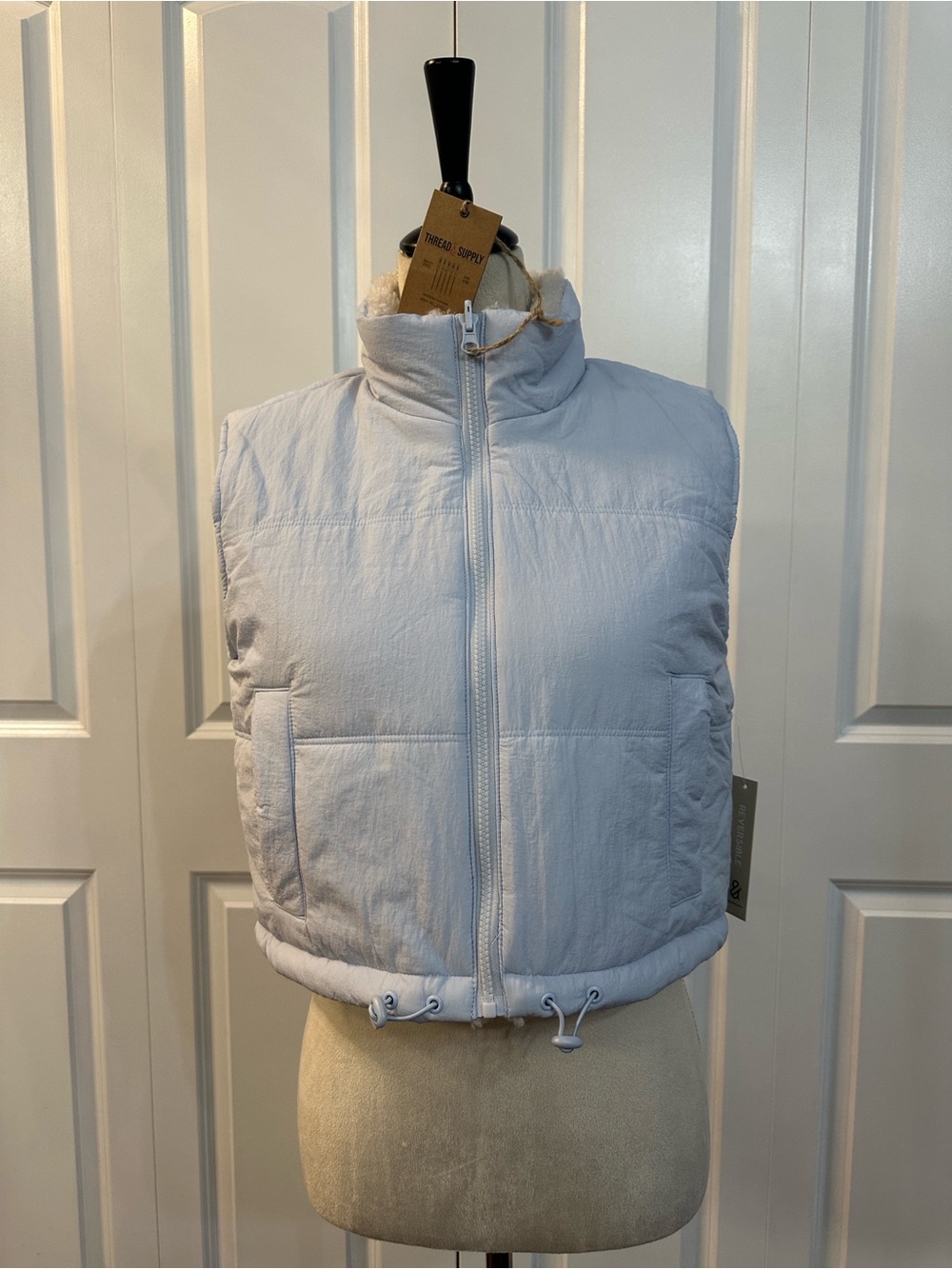 New vest with pockets - Picture 8 of 14